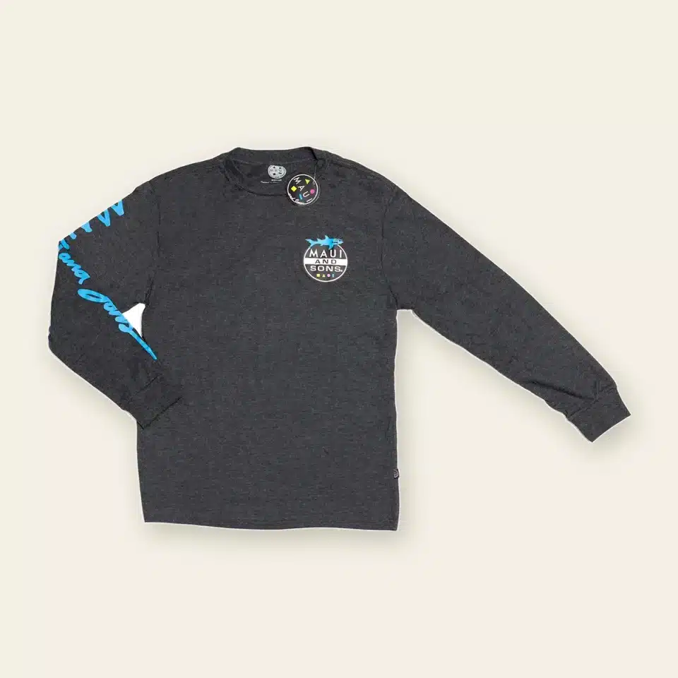 SHARK INVASION BLACK
